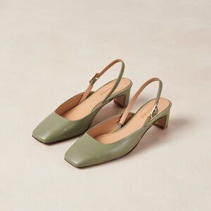 Aloha Lindy leather low heel pumps with sling back | Size 39